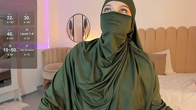 anna-henao online show from 01/17/25, 05:08