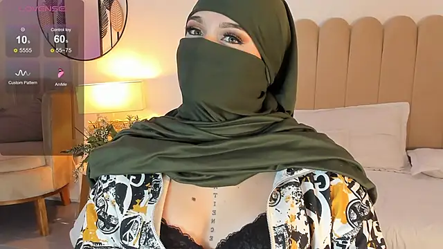 anna-henao online show from 02/18/25, 12:17