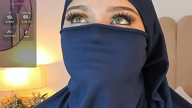 anna-henao online show from 02/25/25, 03:49