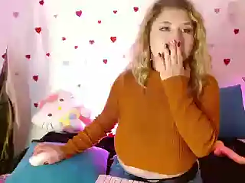 Snapshot of kittycatw chatting on 02/06/25, 04:58 kittycatw online show from 02/06/25, 04:58