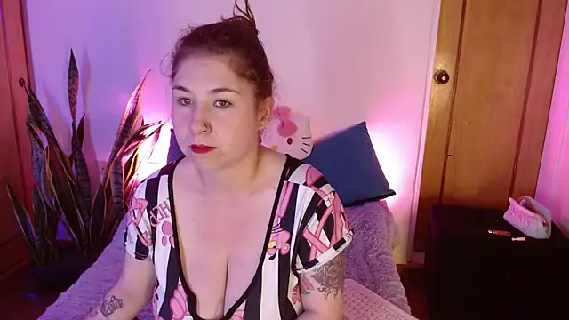 Snapshot of kittycatw chatting on 09/10/25, 08:47 kittycatw online show from 09/10/25, 08:47