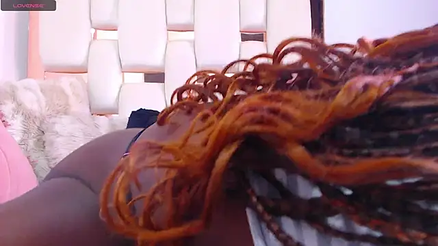 Snapshot of ItsVenuss chatting on 11/10/25, 06:07 ItsVenuss online show from 11/10/25, 06:07