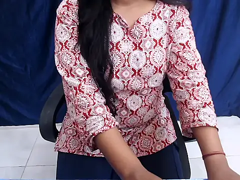 Snapshot of _mOOn_light_ chatting on 03/19/25, 10:22 mOOn light online show from 03/19/25, 10:22