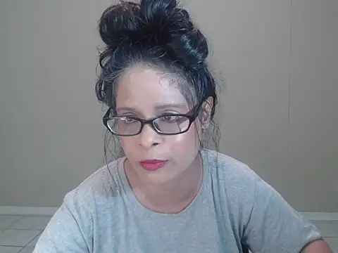 Snapshot of TaylorLove69 chatting on 03/09/25, 09:36 TaylorLove69 online show from 03/09/25, 09:36