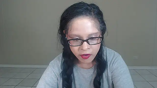 Snapshot of TaylorLove69 chatting on 03/18/25, 08:26 TaylorLove69 online show from 03/18/25, 08:26