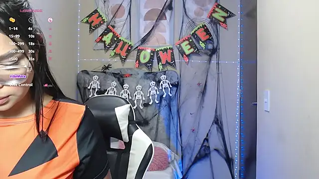 Snapshot of lindsay_sweet2 chatting on 10/26/25, 05:57 lindsay sweet2 online show from 10/26/25, 05:57