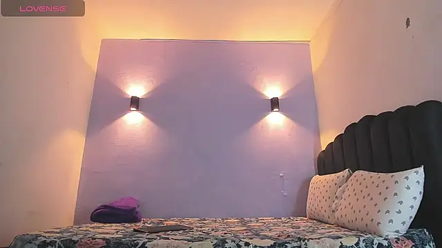 Sofia Clauss  online show from 03/12/25, 04:08