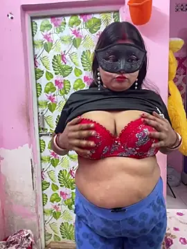 Snapshot of OrgsmMust chatting on 01/02/25, 06:56 OrgsmMust online show from 01/02/25, 06:56