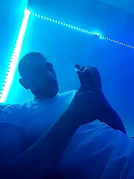 Snapshot of iftonivalafr chatting on 11/26/25, 12:44 iftonivalafr online show from 11/26/25, 12:44