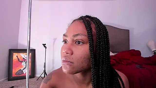 yiauana online show from 10/10/25, 03:33