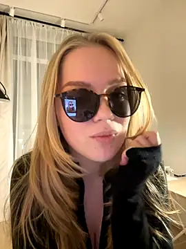 Little Forest ELF online show from 11/19/25, 06:19