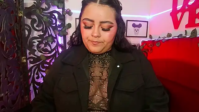 moon sunflower online show from 02/06/25, 03:27