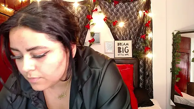 moon sunflower online show from 03/13/25, 01:18