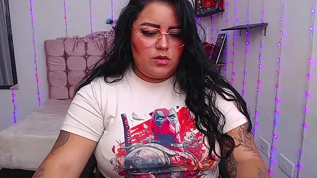 moon sunflower online show from 03/18/25, 03:31