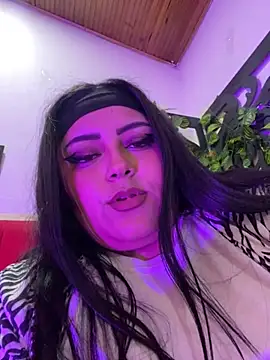 moon sunflower online show from 10/29/25, 04:59