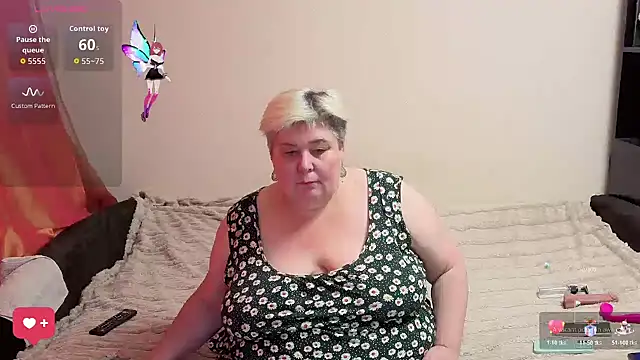 Snapshot of Baunti5555 chatting on 10/30/25, 07:54 Baunti5555 online show from 10/30/25, 07:54