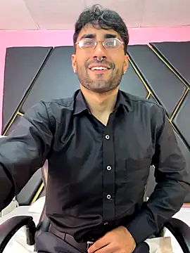 MilanZaire online show from 10/12/25, 12:31