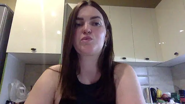Karolina llove online show from 09/29/25, 05:07