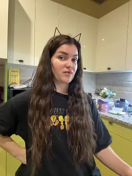 Karolina llove online show from 10/12/25, 08:52