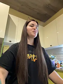 Karolina llove online show from 10/15/25, 08:31