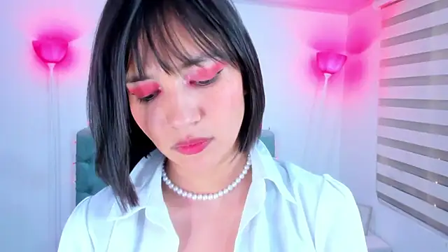 Snapshot of lina_bedoya_ chatting on 01/13/25, 02:53 lina bedoya online show from 01/13/25, 02:53