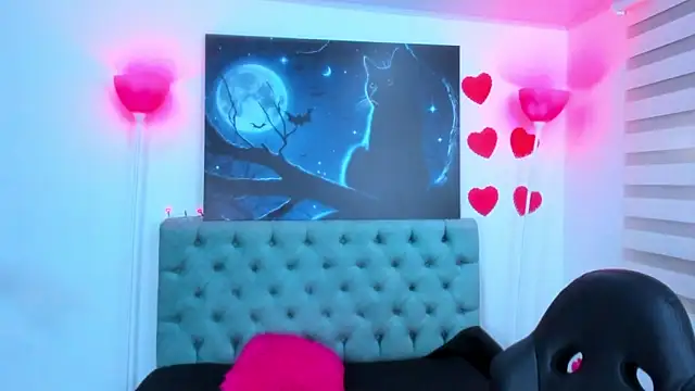 Snapshot of lina_bedoya_ chatting on 03/14/25, 12:29 lina bedoya online show from 03/14/25, 12:29