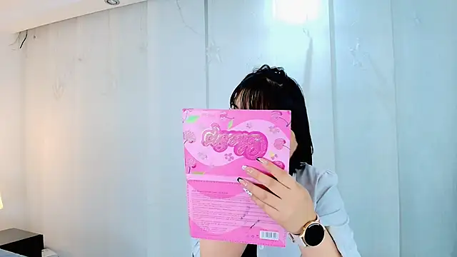 Snapshot of lina_bedoya_ chatting on 09/22/25, 11:34 lina bedoya online show from 09/22/25, 11:34