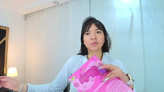 Snapshot of lina_bedoya_ chatting on 09/26/25, 11:36 lina bedoya online show from 09/26/25, 11:36