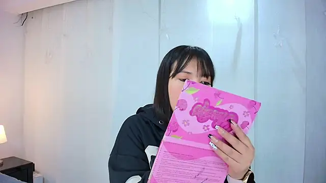 Snapshot of lina_bedoya_ chatting on 09/30/25, 11:26 lina bedoya online show from 09/30/25, 11:26