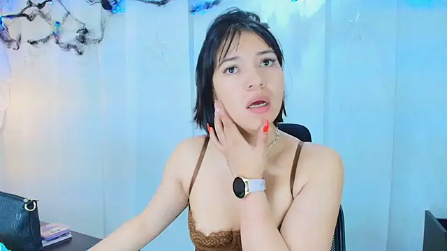 Snapshot of lina_bedoya_ chatting on 10/28/25, 11:25 lina bedoya online show from 10/28/25, 11:25