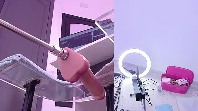 Snapshot of Ahytanna chatting on 11/04/25, 06:23 Ahytanna online show from 11/04/25, 06:23