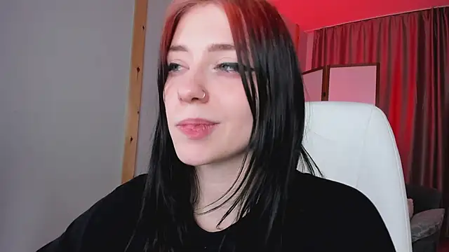 Snapshot of arielabradberry chatting on 12/10/24, 07:43 arielabradberry online show from 12/10/24, 07:43