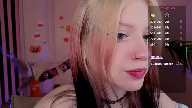 arielabradberry online show from 10/31/25, 10:38