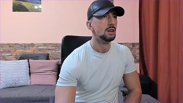 HotHunkTrainer online show from 01/07/25, 09:18