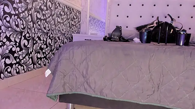 Snapshot of Foxy_Slave chatting on 01/29/25, 08:51 Foxy Slave online show from 01/29/25, 08:51