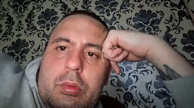 Snapshot of Basszos88i chatting on 12/08/24, 04:28 Basszos88i online show from 12/08/24, 04:28