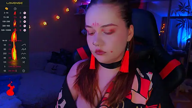 Snapshot of lala_loulou_land chatting on 10/31/25, 09:05 lala loulou land online show from 10/31/25, 09:05