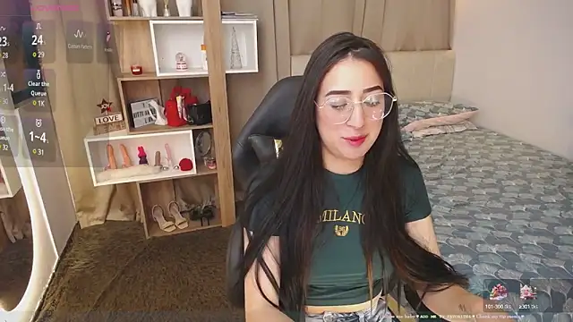 Snapshot of Imkitty-Horny chatting on 01/05/25, 03:53 Imkitty-Horny online show from 01/05/25, 03:53