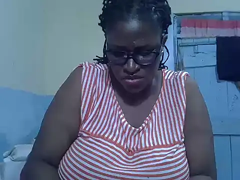 Snapshot of sexy_bigboobss chatting on 10/18/25, 07:47 sexy bigboobss online show from 10/18/25, 07:47