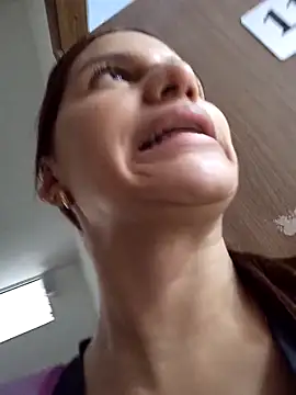 AnthonelaDuque online show from 10/06/25, 11:40