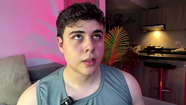 Snapshot of odin_blake chatting on 11/26/25, 01:28 odin blake online show from 11/26/25, 01:28