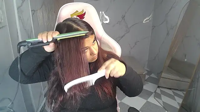 skeler lovd b  online show from 11/20/25, 01:00