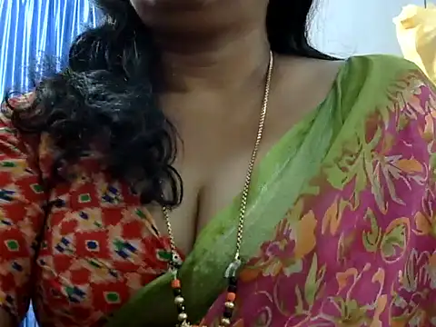 Snapshot of Vijji-telugu chatting on 12/17/24, 07:50 Vijji-telugu online show from 12/17/24, 07:50