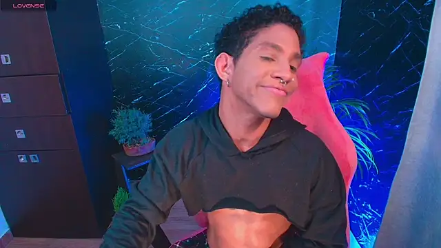 Palo santo online show from 10/30/25, 06:41