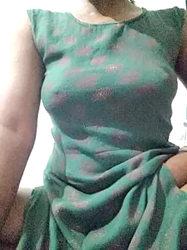 rituporna2004 online show from 11/23/25, 01:33