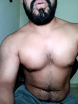 Snapshot of HombreS3n chatting on 10/25/25, 05:40 HombreS3n online show from 10/25/25, 05:40