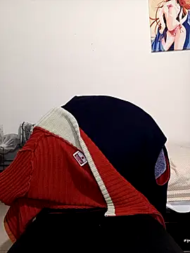 Snapshot of HombreS3n chatting on 11/11/25, 01:49 HombreS3n online show from 11/11/25, 01:49