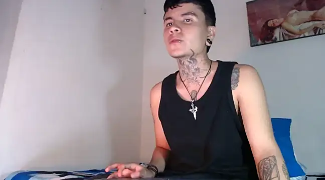 Snapshot of dannteftm chatting on 12/28/24, 02:11 dannteftm online show from 12/28/24, 02:11