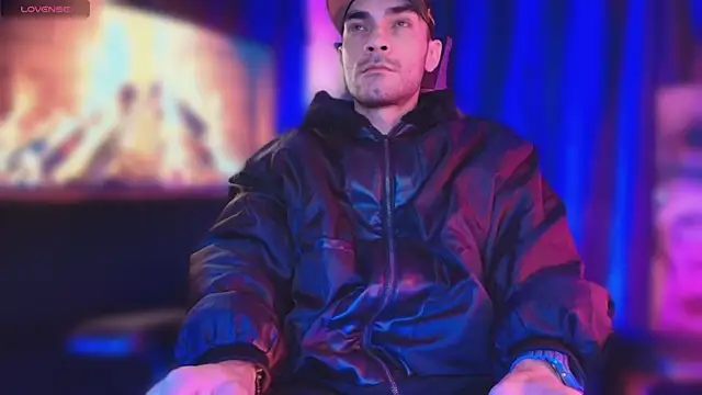 sexyboycolombi4 online show from 10/10/25, 08:57