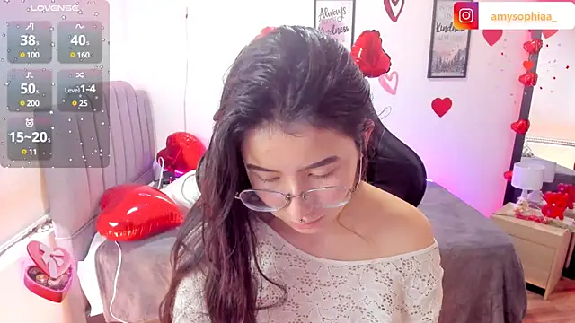 Amy joones online show from 02/18/25, 04:26